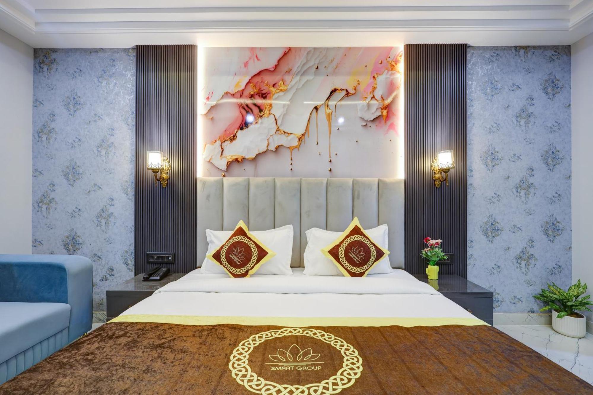 Hotel Armani Suites By Smart Group Yeni Delhi Dış mekan fotoğraf