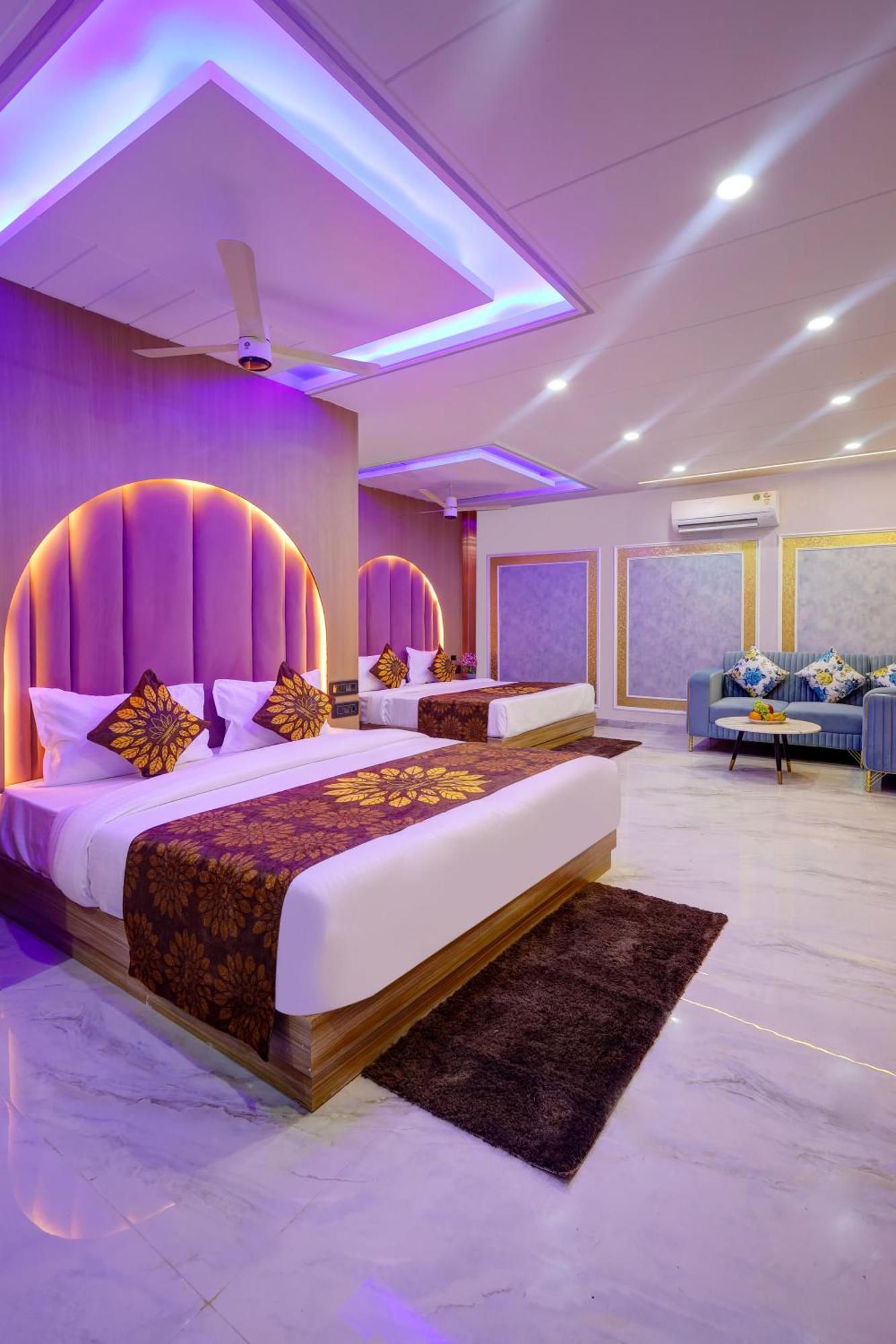 Hotel Armani Suites By Smart Group Yeni Delhi Dış mekan fotoğraf